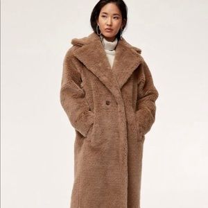 Aritzia babaton teddy coat.